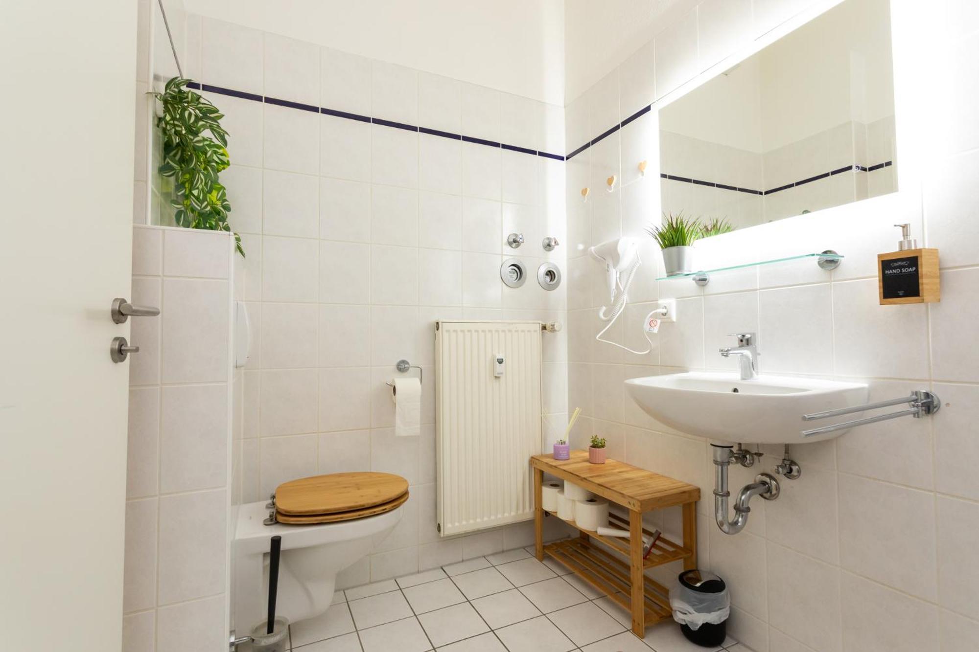 Fullhouse - Halle - Paulus Apartment - Nespresso Dış mekan fotoğraf